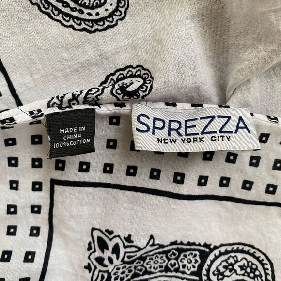 Sprezza New York square paisley print white and black bandana 19.5x19.5 - Picture 2 of 4